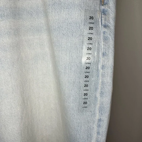 NWT Womens American eagle distressed jeans - Picture 5 of 8